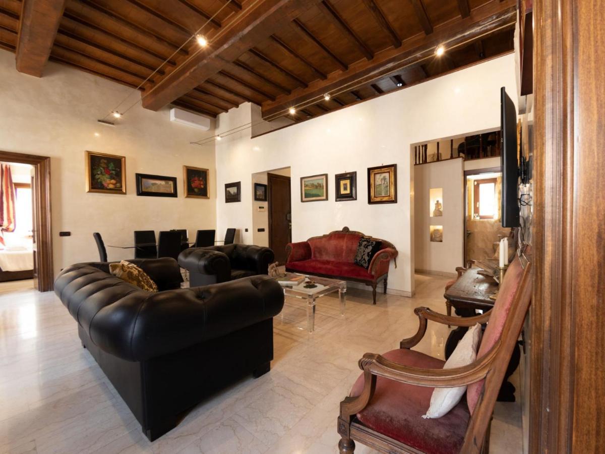 The Best Rent - Apartment With A View On Altare Della Patria โรม ภายนอก รูปภาพ