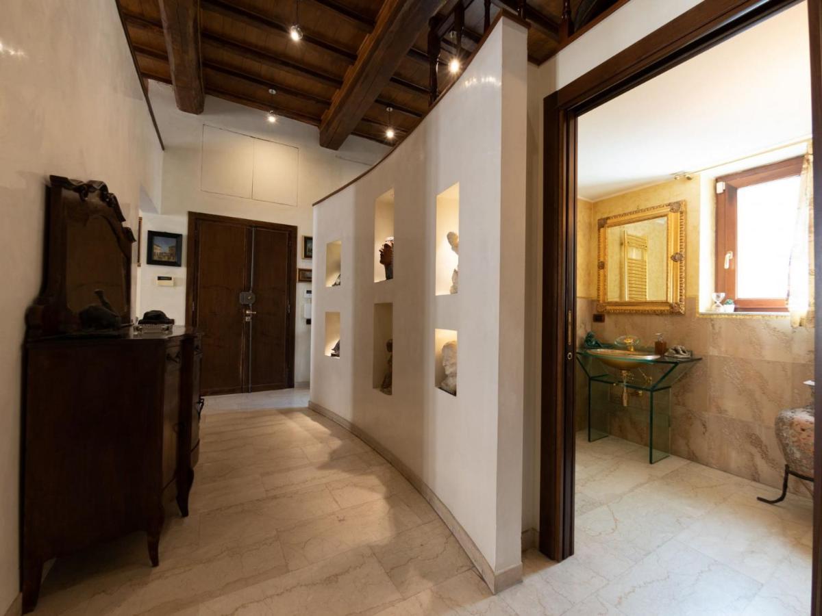 The Best Rent - Apartment With A View On Altare Della Patria โรม ภายนอก รูปภาพ
